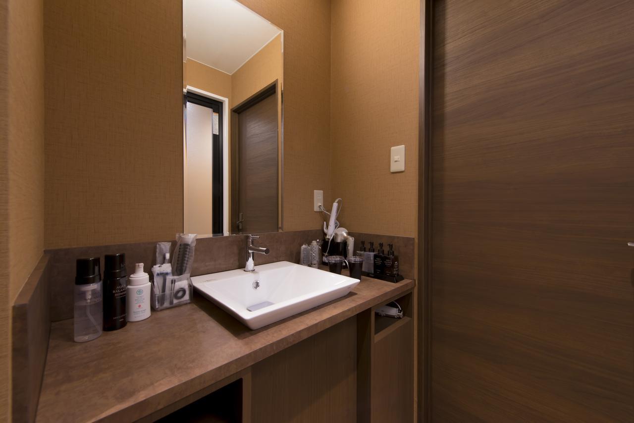 The Calm Hotel Tokyo (Adults Only) Екстер'єр фото